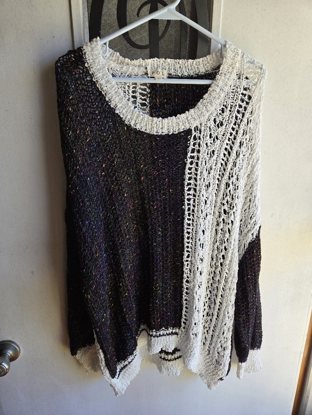 POL Two-Tone Black and Ivory Cream Knit Sweater
